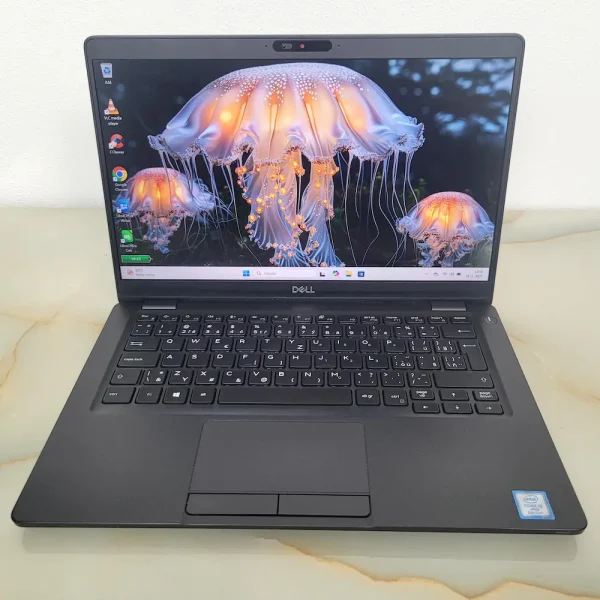 Dell 5300 i5-8365U 32GB 512GB Win11 Maximálny výkon v minimálnom tele – ideálny notebook pre každodennú prácu aj v pohybe.