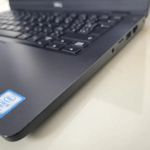 Dell 5300 i5-8365U 32GB 512GB Win11 Maximálny výkon v minimálnom tele – ideálny notebook pre každodennú prácu aj v pohybe.