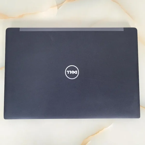 Dell 7280 i5-6200U 16GB 512GB NVMe BT Výkonný, spoľahlivý a pripravený na prácu - ideálny parťák na každý deň.
