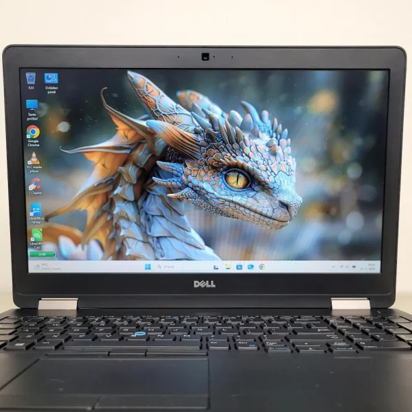 Dell E5570 i5-6200U 16GB 256GB Win11 Štýlový Dell 15.6" LED notebook, ktorý spoľahlivo zvládne prácu aj zábavu.