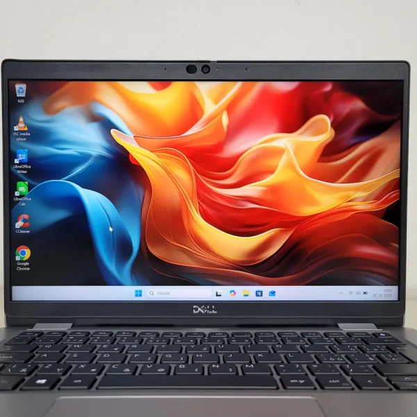 Dell Latitude 5320 i5-1135G7 8GB 512GB NVMe Notebook, ktorý kombinuje profesionálny štýl s neochvejnou spoľahlivosťou.