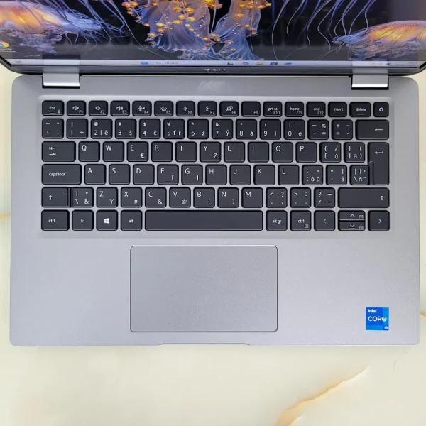 Dell Latitude 5420 i5-1135G7 32GB 512GB NVMe Dell Latitude 5420 je elegantný a výkonný notebook, ktorý vám spríjemní prácu aj voľný čas kdekoľvek.