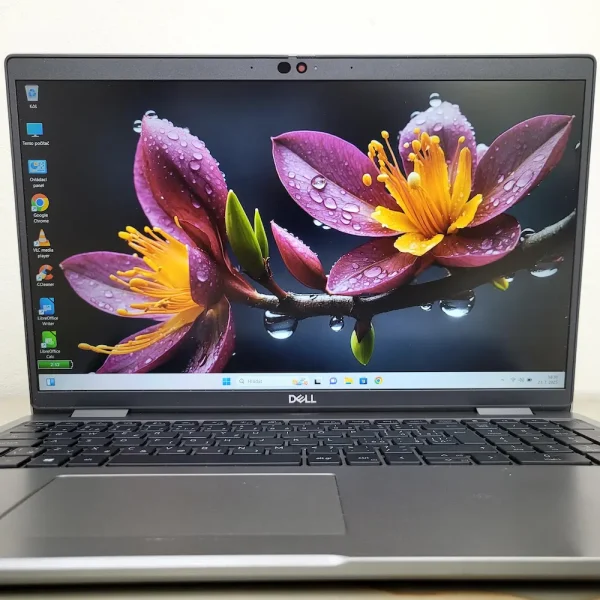 Dell Latitude 5520 i5-1135G7 32GB 500GB NVMe Moderný pracovný notebook, ktorý v sebe kombinuje elegantný vzhľad a plynulý výkon pre skvelý komfort pri každodennom používaní.
