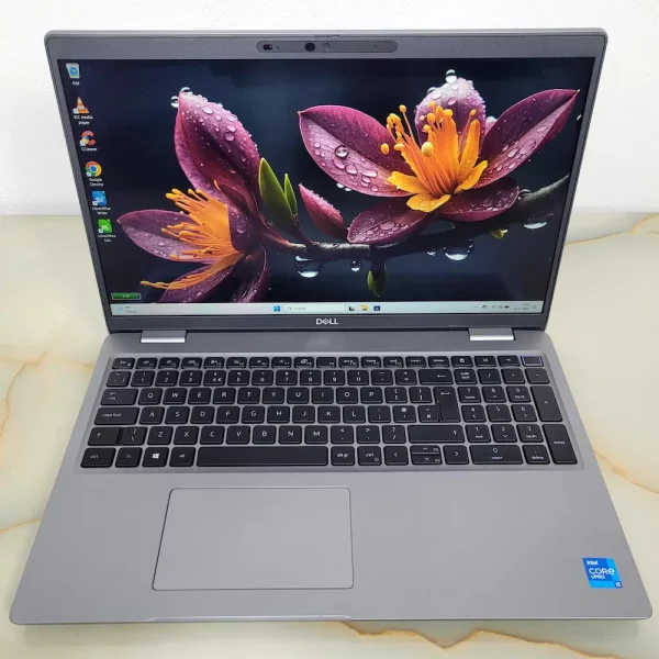 Dell Latitude 5520 i5-1145G7 32GB 256GB NVMe Výborný pomer ceny a výkonu. Dostanete viac za menej.