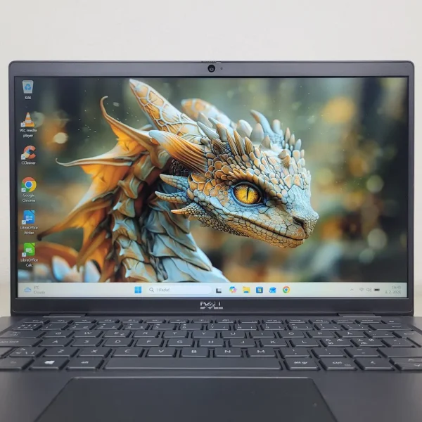 Dell Latitude 7420 i5-1145G7 16GB 512GB NVMe Tento kompaktný biznis notebook je ideálnym spoločníkom pre každého, kto hľadá spojenie prémiovej odolnosti a svižného výkonu v tele, ktoré v batohu takmer nepocítite.