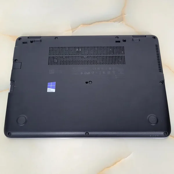 HP EliteBook 840 G3 i7-6600U 16GB 256GB Spoľahlivý pracovný spoločník, ktorý povedie vašu produktivitu na novú úroveň v elegantnom prevedení.