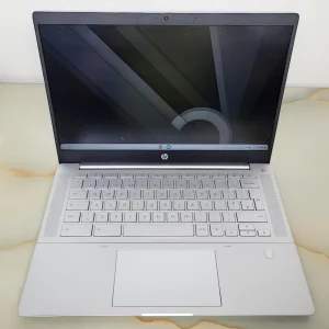 HP Pro c640 ChromeBook i5-10310U 8GB 64GB eMMC HP Pro c640 Chromebook je moderný spoločník, ktorý vám spríjemní prácu aj voľný čas svojou rýchlosťou, jednoduchosťou a spoľahlivosťou.
