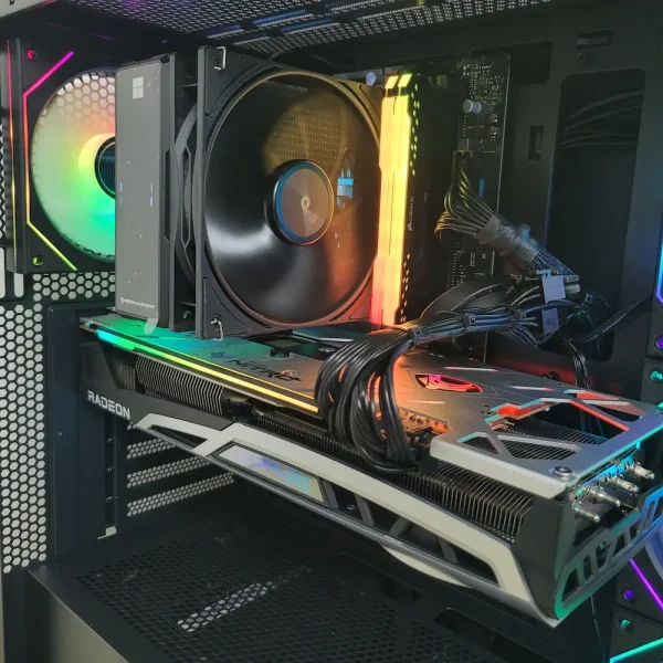 Herný PC ASRock 5800X RX6800 16GB 512B 750W Je to váš spoľahlivý portál do sveta nekompromisného výkonu, kde každá hra a projekt beží presne tak, ako má.