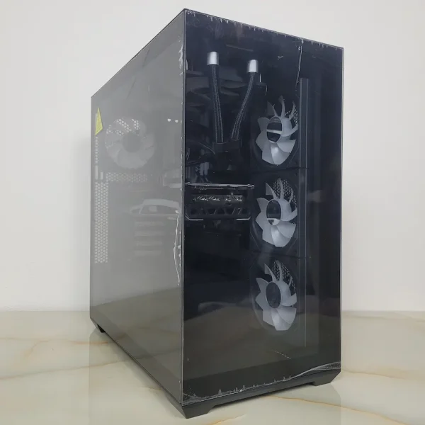 Herný PC ASRock 5900XT RX6800 16GB 512B 750W Nekompromisná mašina, ktorá premení aj tie najnáročnejšie tituly na plynulú jazdu v plných detailoch.