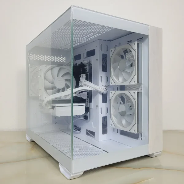 Herný počítač 13400F RTX5060 16GB 512GB 550W Herný počítač tvorí stabilný základ pre vaše digitálne dobrodružstvá a zaručuje plynulý chod hier bez zbytočných starostí.