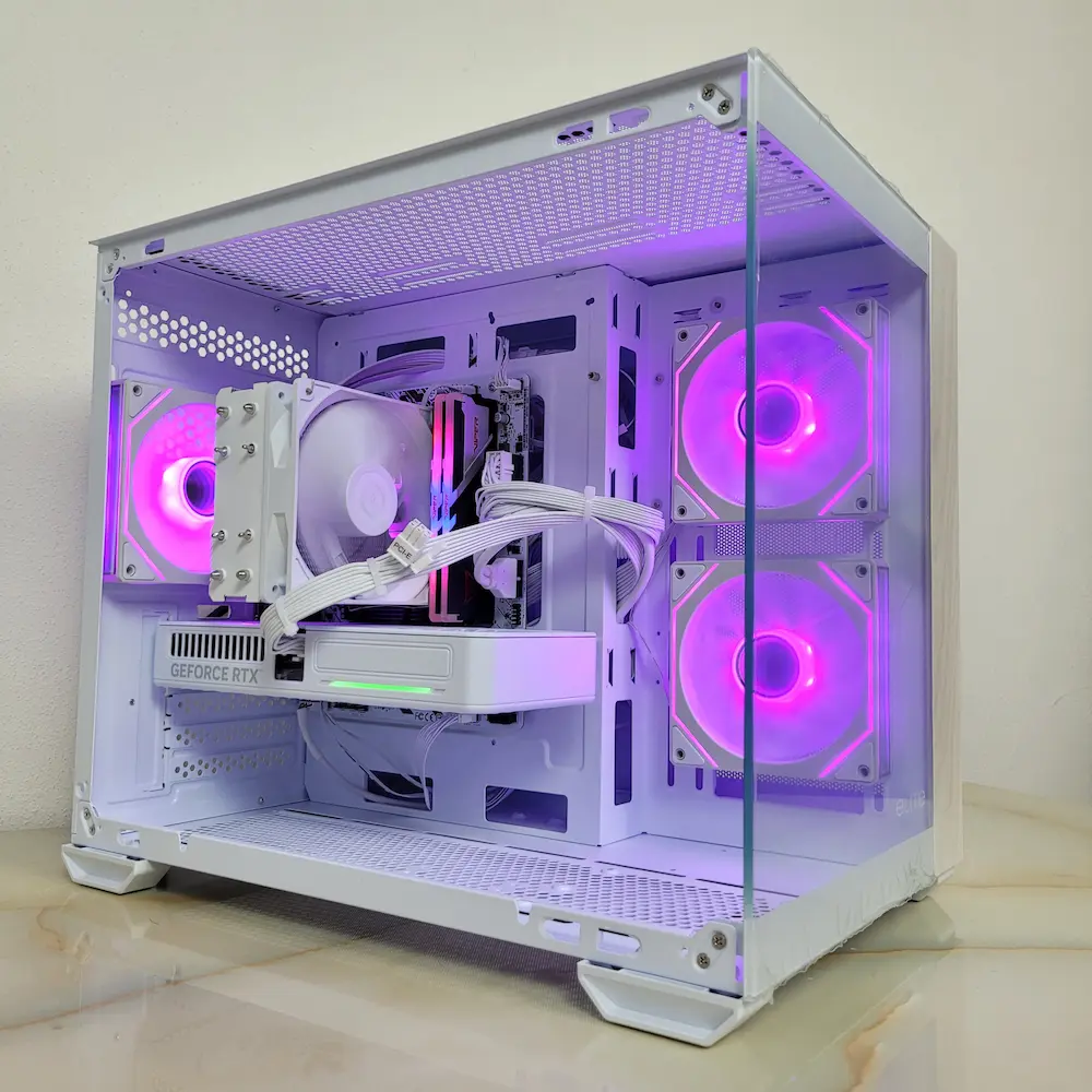 Herný počítač 13400F RTX5060 32GB 512GB 550W Herný počítač tvorí stabilný základ pre vaše digitálne dobrodružstvá a zaručuje plynulý chod hier bez zbytočných starostí.