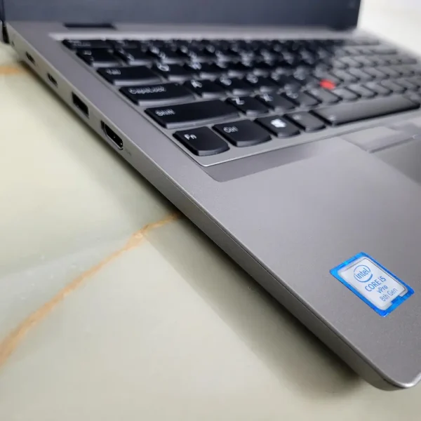 Lenovo L390 i5-8365U 16GB 256GB NVMe, Notebook pre prácu a každodenné úlohy, ideálny pre mobilných profesionálov