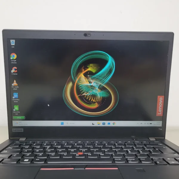 Lenovo T14 Gen2 i5-1145G7 16GB 256GB NVMe Tento nezničiteľný pracant je stelesnením spoľahlivosti a komfortu pre každého, kto potrebuje mať svoju kanceláriu vždy a všade so sebou.