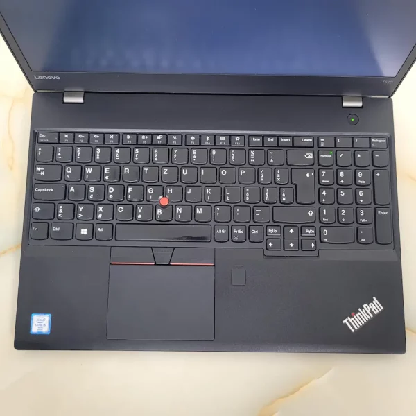 Lenovo T570 i5-6300U 16GB 240GB WD SSD Dokonalý spoločník pre prácu aj voľný čas.