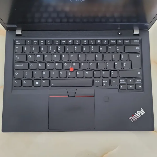 Lenovo T490 i5-8350U 16GB 512GB NVMe, Elegancia, výkon a odolnosť v kompaktnom a ľahkom prevedení.