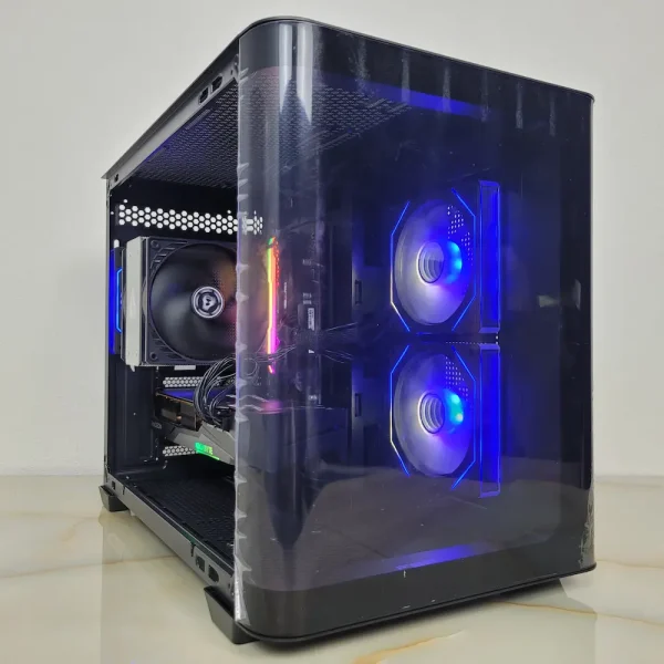 MSI B450 3900X RX6700XT 16GB 512GB 650W herný kolos bol zostavený tak, aby vám priniesol bezkonkurenčný výkon, či už bojujete v aréne, alebo tvoríte epický obsah.