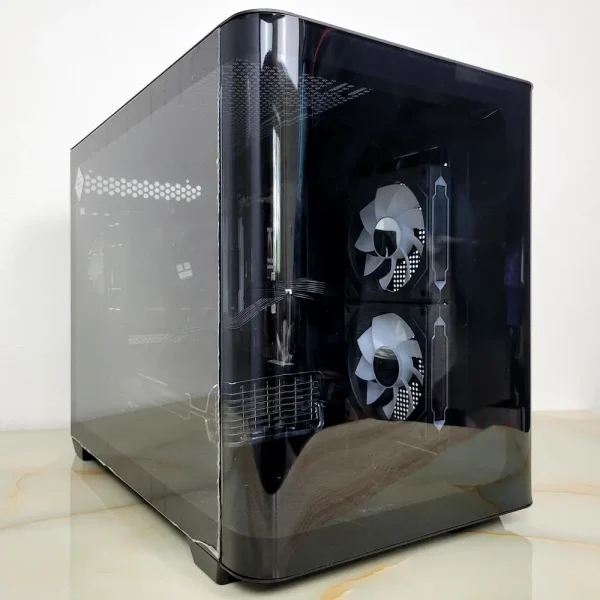 MSI 3900X RX5700XT 16GB 512GB 650W Herná beštia s výborným výkonom, ktorá si hravo poradí s modernými hrami aj úpravou videí.