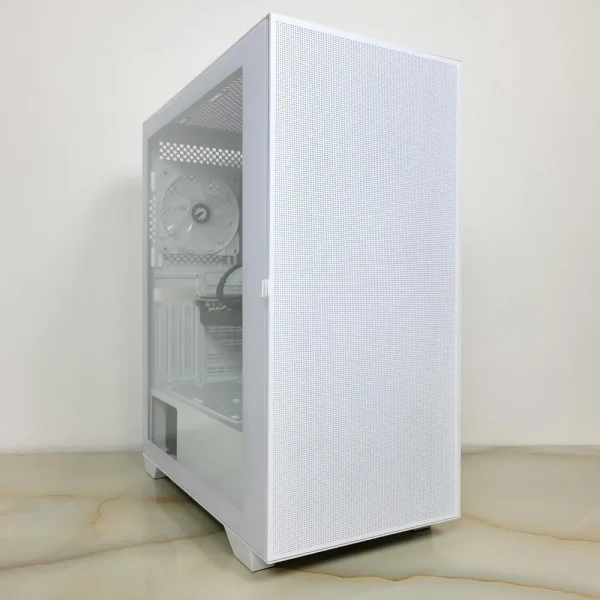 MSI Ryzen 3500X RTX2060 16GB 512GB 450W Ideálny štart do sveta gamingu – spoľahlivý výkon pre obľúbené hry a každodenné použitie.