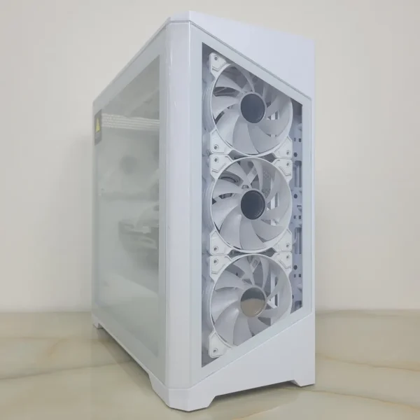 MSI Ryzen 3900X RX6600XT 16GB 512GB 650W Herný počítač, ktorý ponúka spoľahlivý výkon pre hry a každodenné úlohy.