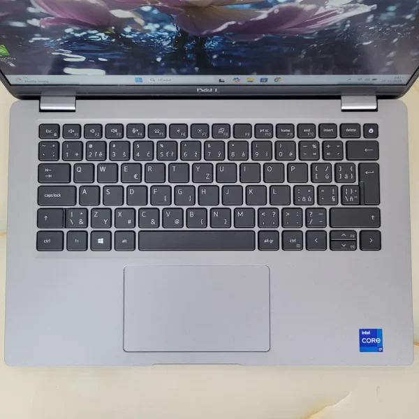 Notebook Dell Latitude 5420 i7-1185G7 32GB 512GB Notebook Dell Latitude 5420 ponúka dokonalú rovnováhu medzi výkonom a prenosnosťou pre váš aktívny pracovný a osobný život.